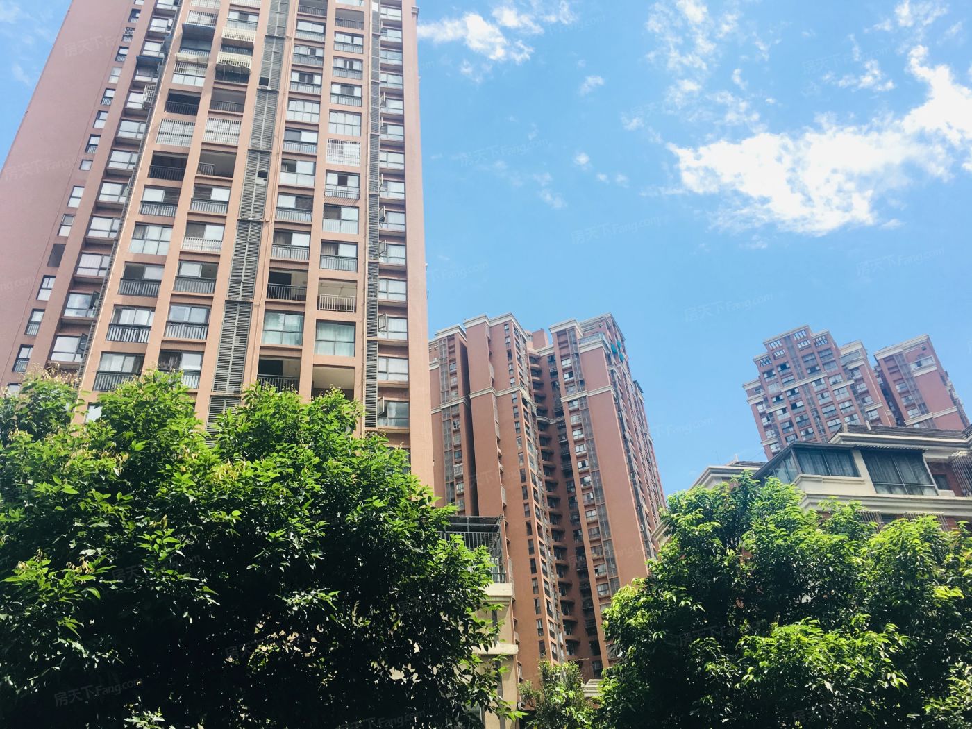 郫都区都住宅小区地下停车场(图5)